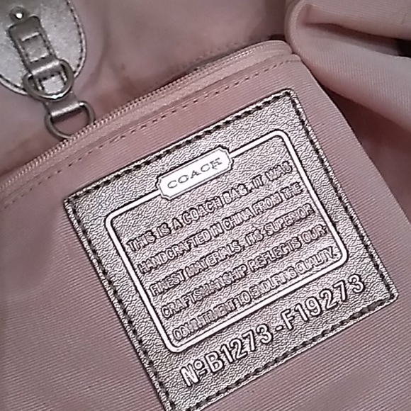 Coach Bag - Picture 3 of 4